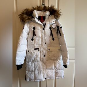 Canada Weather Gear long women’s parka